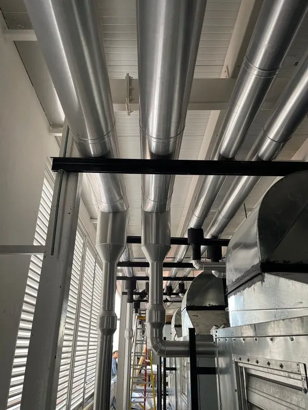Large insulated pipe system
